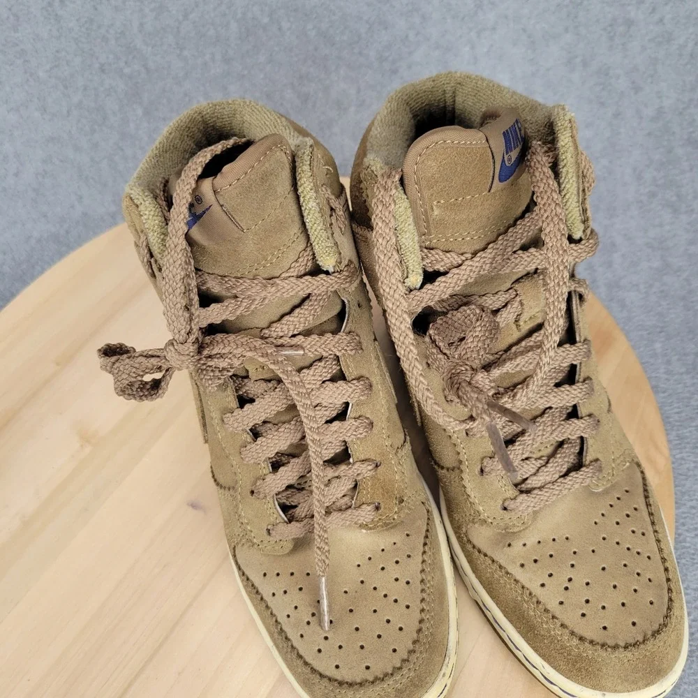 Nike Dunk Sky High Women 6.5 Khaki Suede Hidden Wedge Sneakers 528899-201